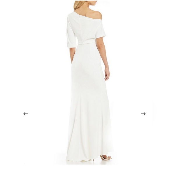 Badgley mischka off one shoulder gown. - Picture 2 of 3